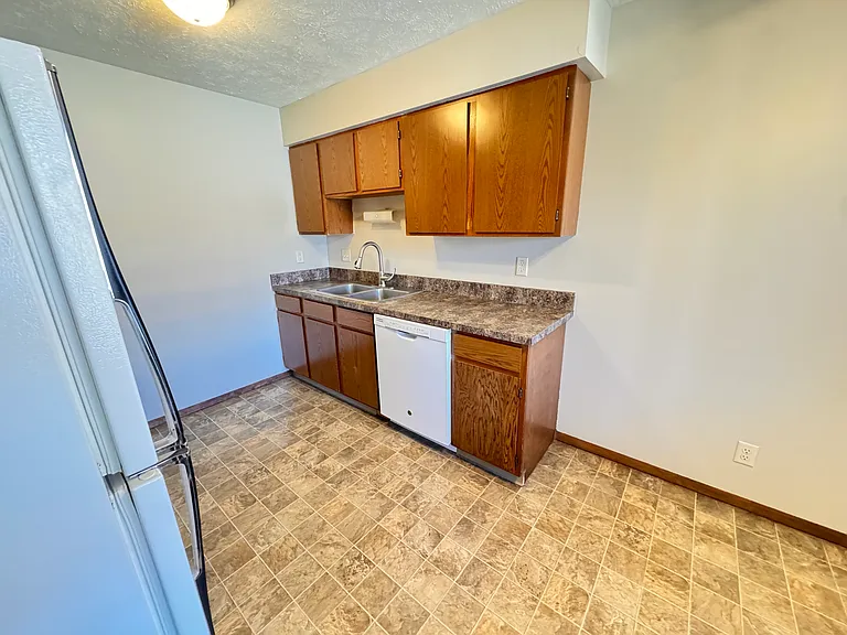 1809 Knox St #16 — Photo 4