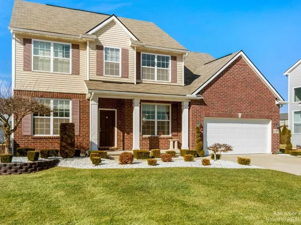 4290 Hackberry Ct, Ypsilanti, MI 48197