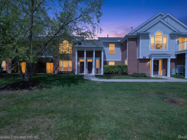 16773 Carriage Way, Northville, MI 48168