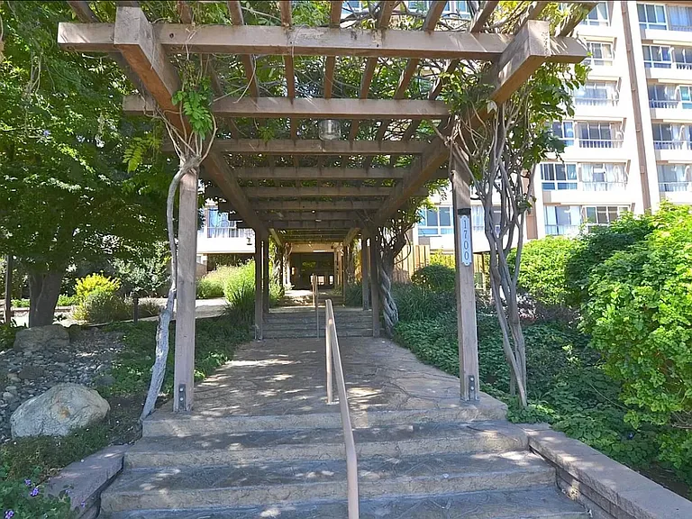 1700 Civic Center Dr #607 — Photo 4