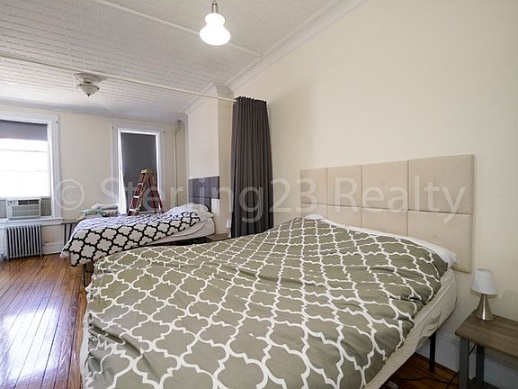 4th image of 3050 23rd St APT 2L