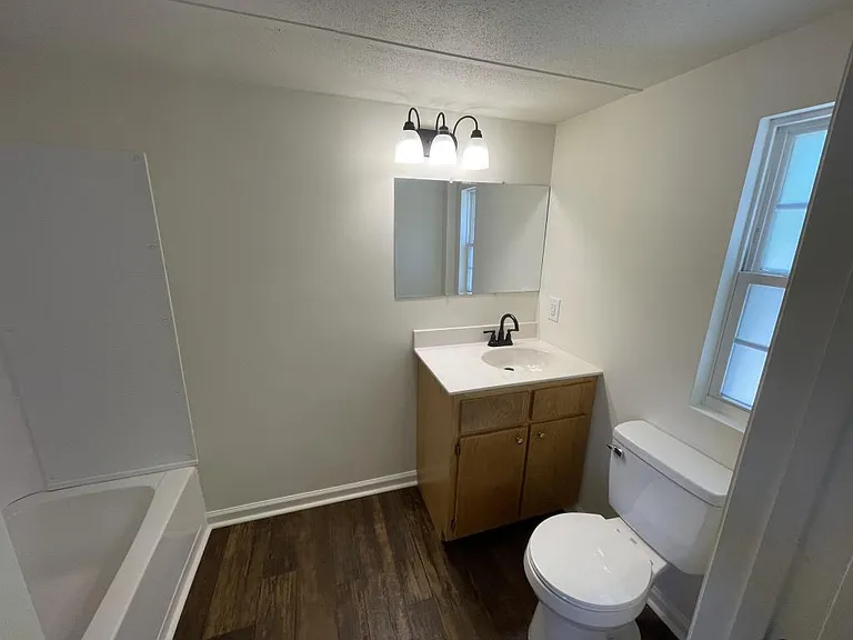 94 Knox Dr — Photo 18