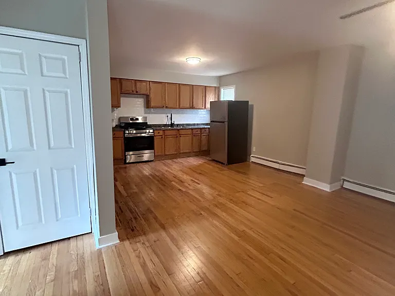 4208 Wabash Ave #2F — Photo 1