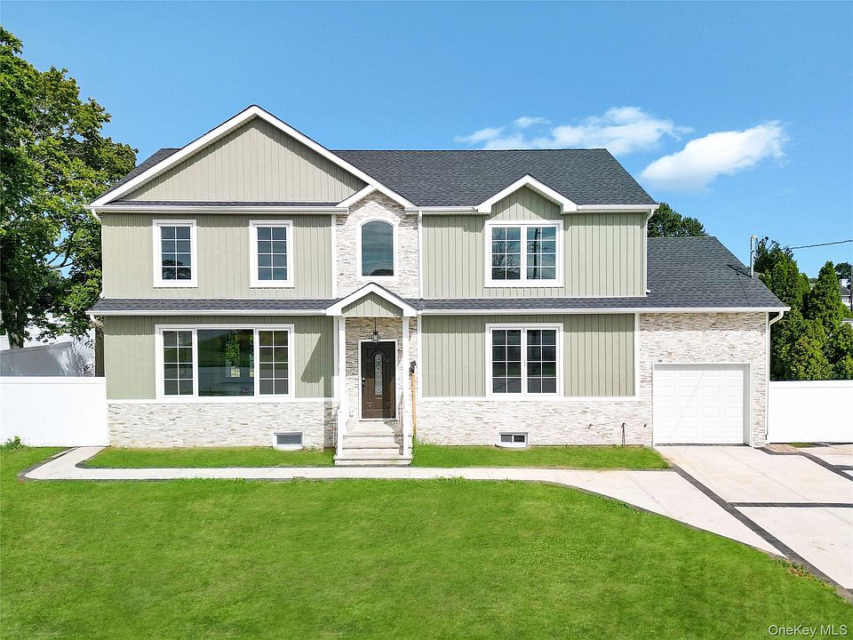 1st image of 123 Cayuga Avenue