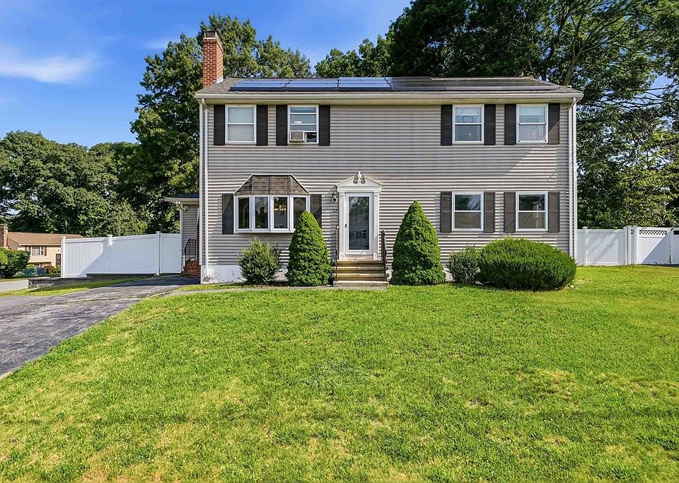 1st image of 22 Colonial Dr