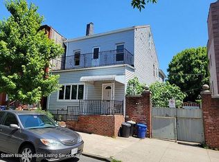 579 17th St FLOOR 1, Brooklyn, NY 11218