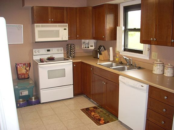 Kitchen with tile floor
