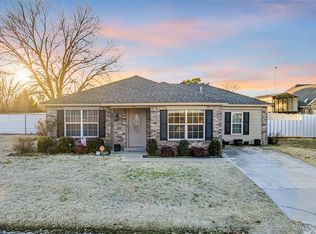 75 Apache St NW, Ardmore, OK 73401