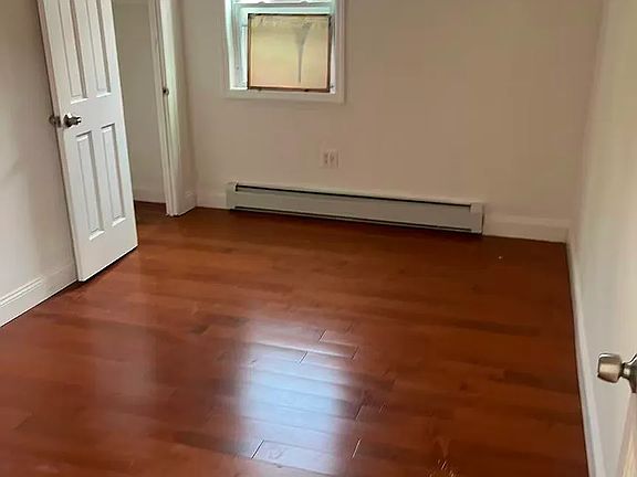 5th image of 8823 184th St Floor 2