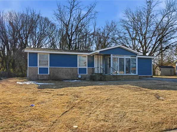 1011 Blythewood Ln, Suffolk, VA 23434