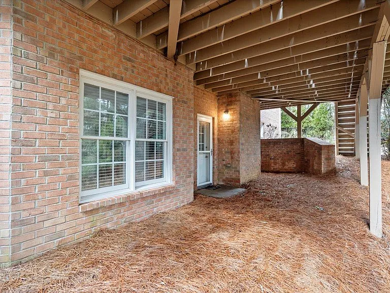 875 Wescott Ln — Photo 84