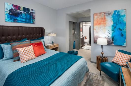 5th image of 2025 Welton St #1202