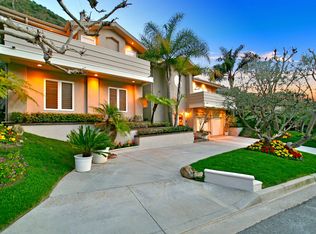 1045 Park Ave, Laguna Beach, CA 92651