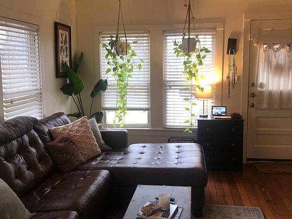 2nd image of 1619 Canterbury St
