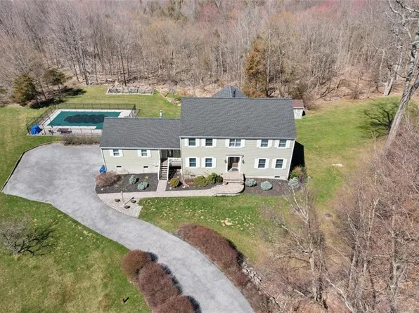 15 Menayas Court, Washingtonville, NY 10992