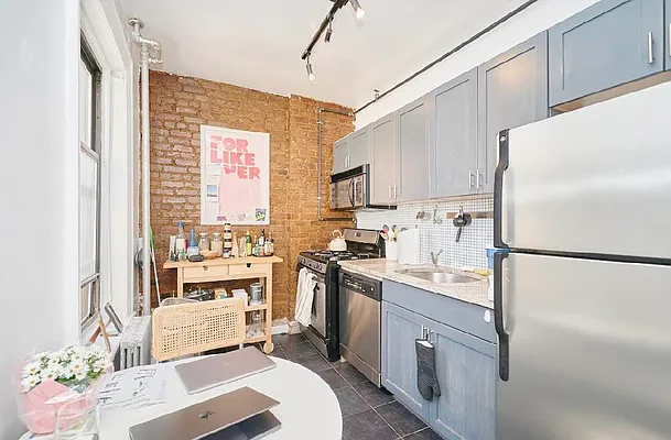 Rented by Living New York | media 9