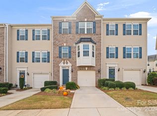 6320 Short Line Ct, Charlotte, NC 28210