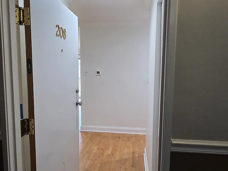 693 E Fullerton Ave #208 — Photo 17
