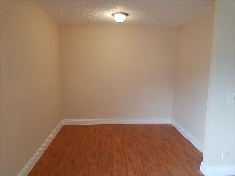 1st image of 3027 NW 118th Dr
