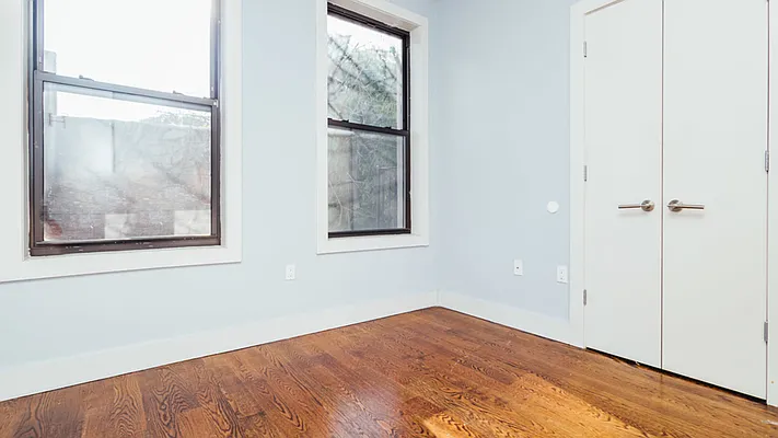 Rented by Nooklyn NYC LLC | media 21