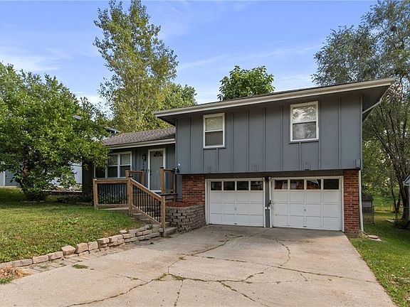3rd image of 1409 NW 66th Ter