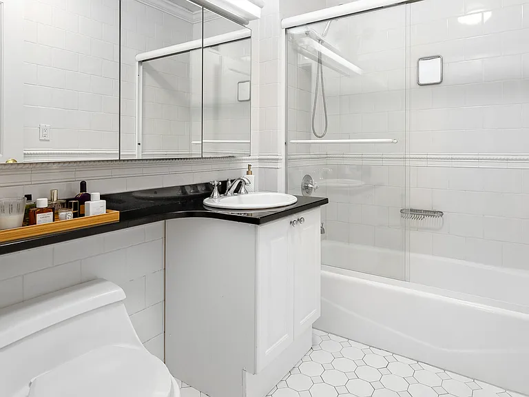 350 E 82nd St #7G — Photo 7
