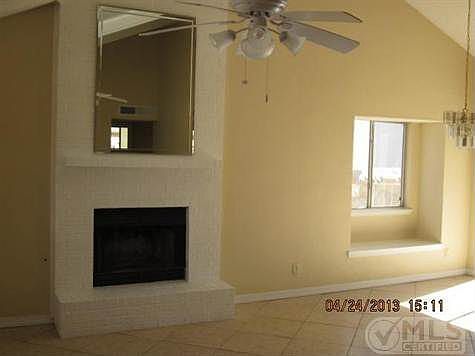 2nd image of 1845 Agua Dulce St