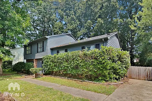 6815 Saddle Ridge Rd Photo 1