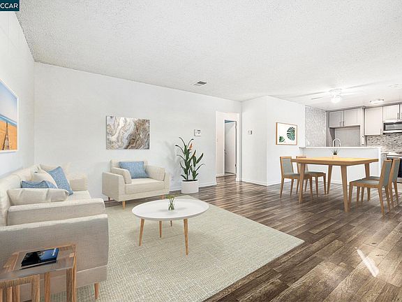4th image of 2408 Lemontree Ct Unit 1