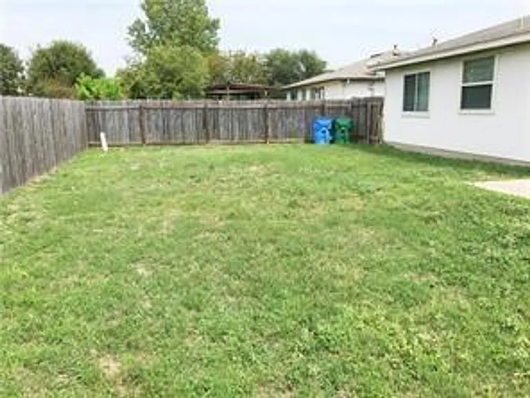 218 Jennifer Ln — Photo 41