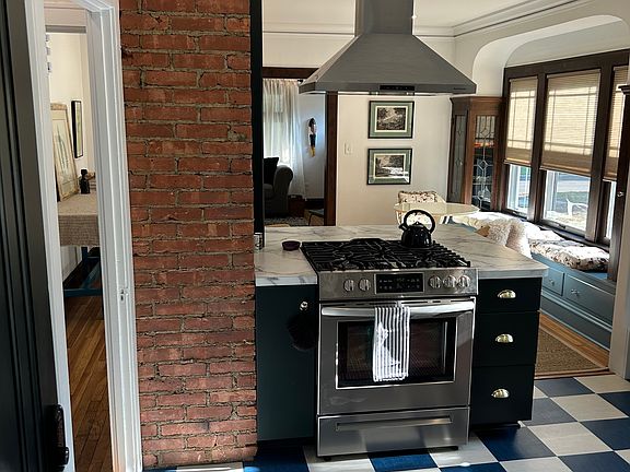 3rd image of 18914 Mitchell Ave #1