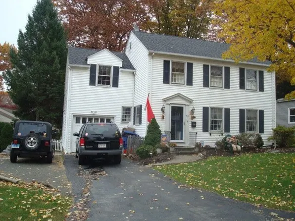 60 Stephana Ln, Waterbury, CT 06710