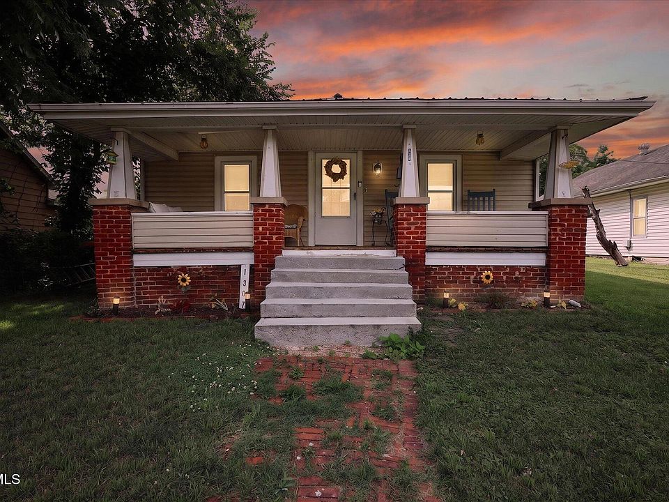 1st image of 1307 E Millard St