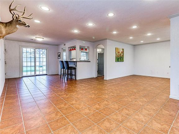 5th image of 1707 Westminster Pl