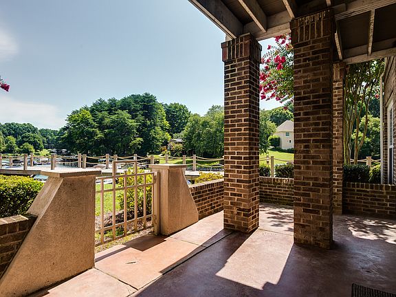 2nd image of 107 Pier 33 Dr Unit 110
