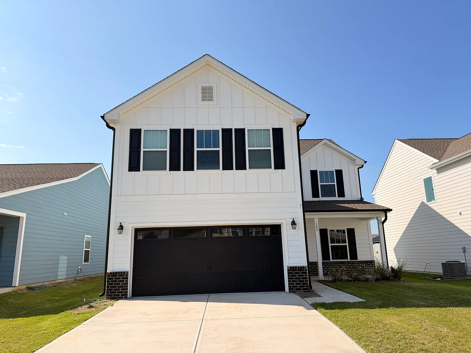 4 bed, 2108 sqft, $2,600 — Photo 1