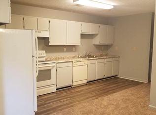 9909 Taylorsville Rd #D3, Louisville, KY