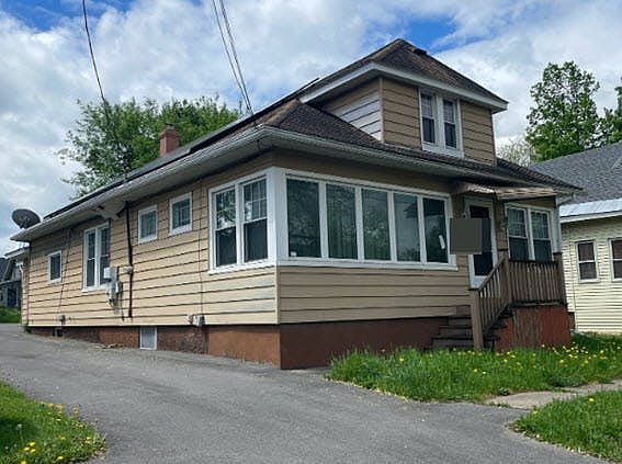 3rd image of 2107 Highland Ave