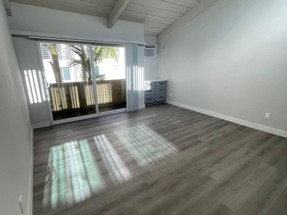 2nd image of 4140 Arch Dr #202