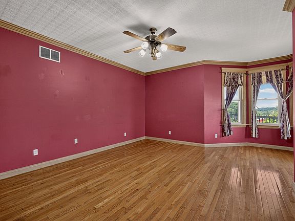 2nd image of 646 S Country Estates Ln