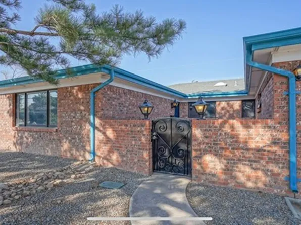 2901 Espanola St NE, Albuquerque, NM 87110