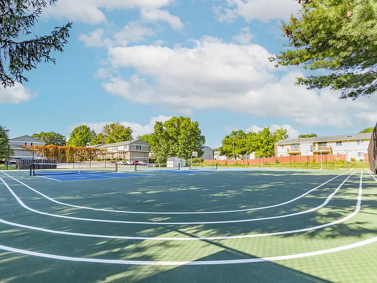 Sport Court at Woodbridge Bloomington Apartments