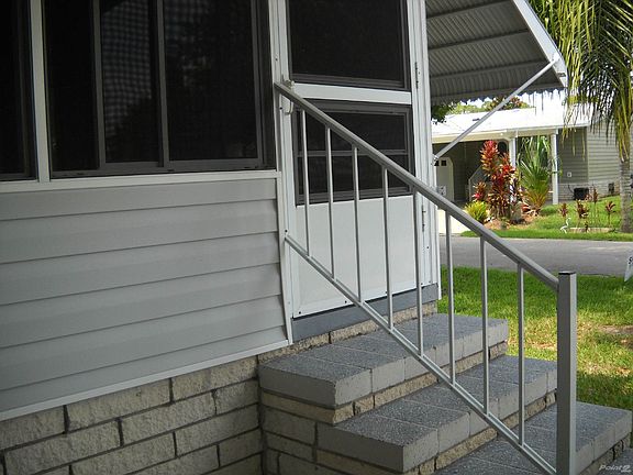 Florida room entrance