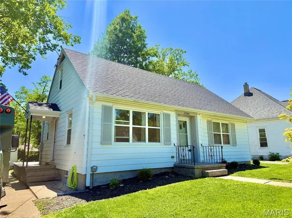 1306 Pollock Rd, Mexico, MO 65265