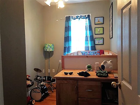 Rented by Tbshaw Realty Associates | media 41