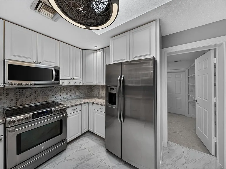 2801 Coral Shores Dr — Photo 46