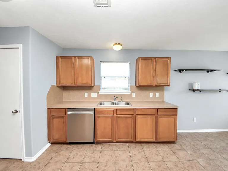 14423 Hillard Green Ln — Photo 39