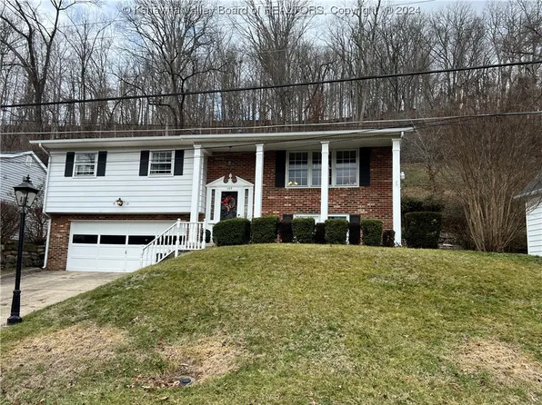 135 Westview Ave, Huntington, WV 25701