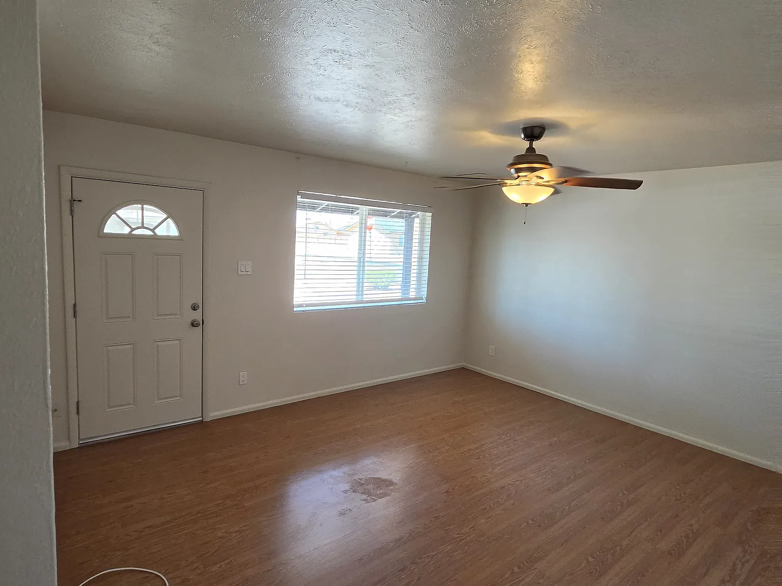 4 bed, 1583 sqft, $1,995 — Photo 4