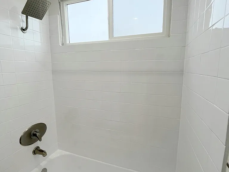 14715 Magnolia Blvd #7 — Photo 26